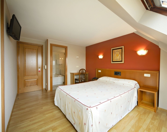 Imagen de la habitación del Hotel Europa, Arteixo. Foto 6