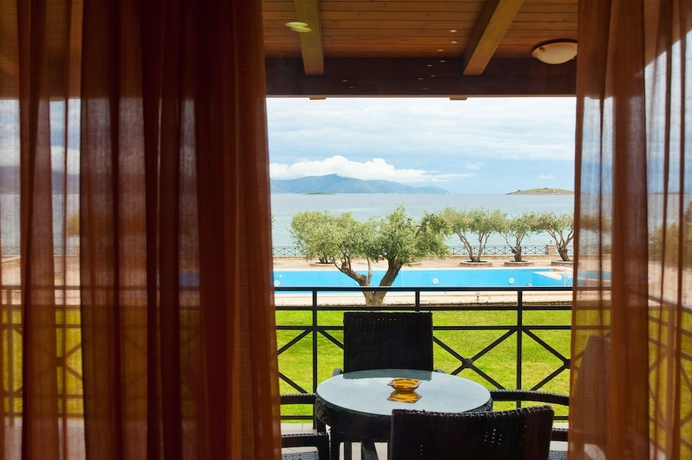 Imagen del bar/restaurante del Hotel Europa Beach, Galaxidi. Foto 2