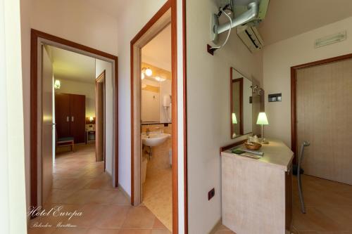 Imagen de la habitación del Hotel Europa, Belvedere Marittimo. Foto 8