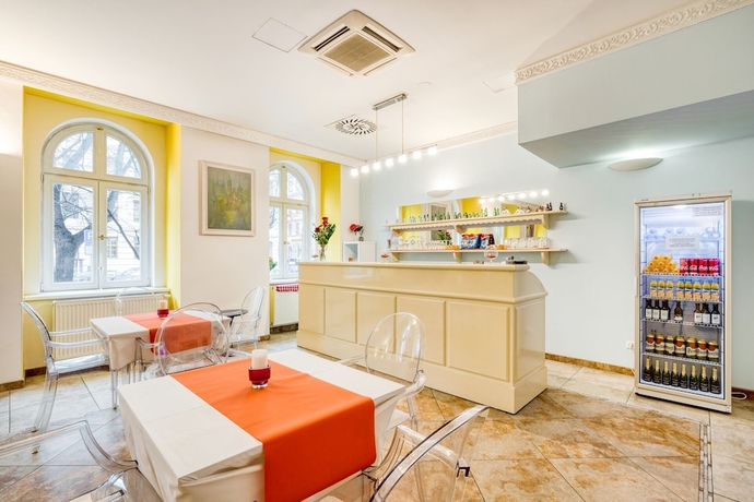 Imagen de los interiores del Hotel Europa, Brno. Foto 16