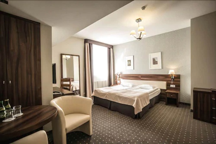 Imagen de la habitación del Hotel Europa Business And Spa. Foto 13