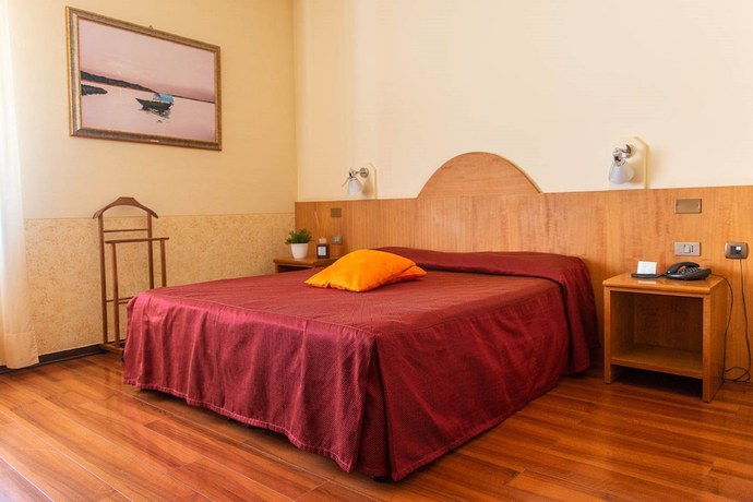 Imagen de la habitación del Hotel Europa, Chivasso. Foto 10