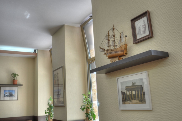 Imagen de los interiores del Hotel Europa City. Foto 8