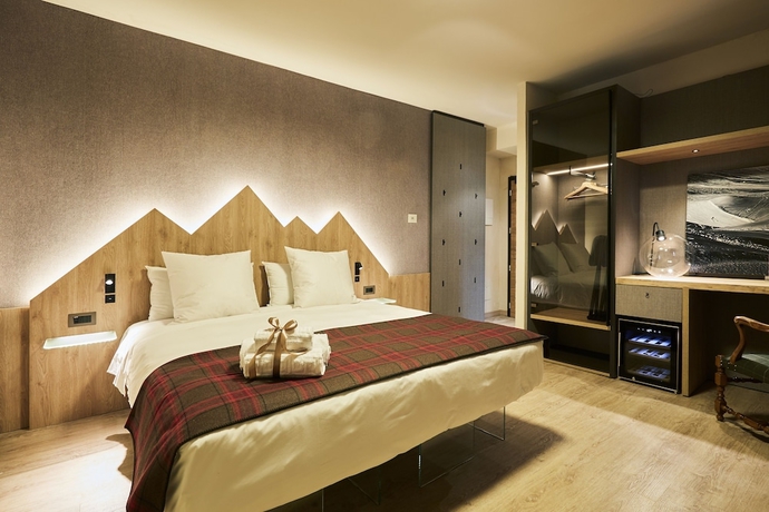 Imagen de la habitación del Hotel Europa, Cortina d'Ampezzo . Foto 5