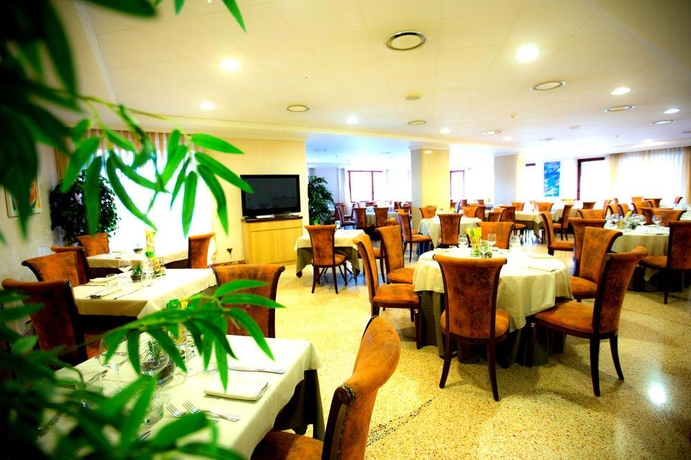 Imagen general del Hotel Europa, Cosenza. Foto 12