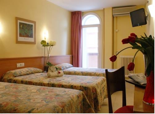 Imagen general del Hotel Europa De Figueres. Foto 7