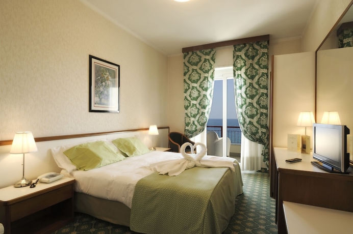 Imagen de la habitación del Hotel Europa E Concordia. Foto 7