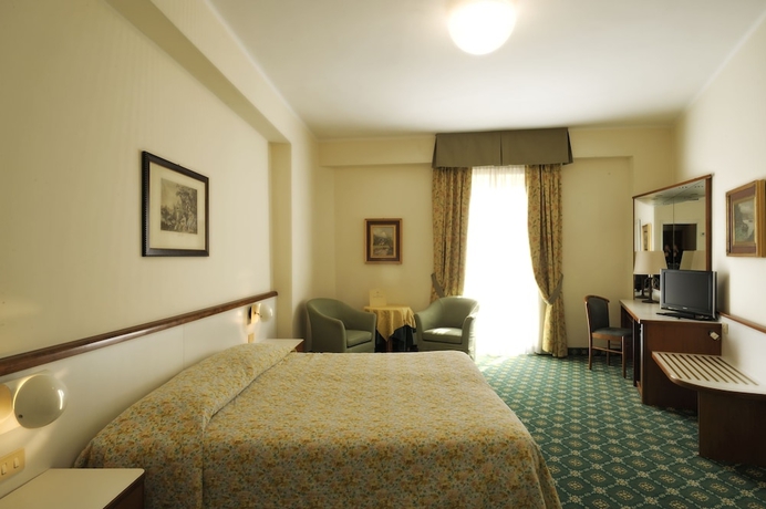 Imagen de la habitación del Hotel Europa E Concordia. Foto 10