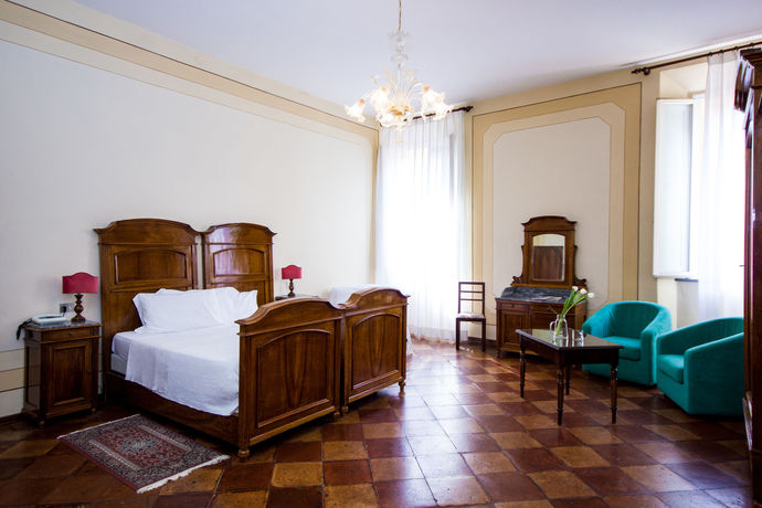 Imagen de los interiores del Hotel Europa, Ferrara. Foto 16