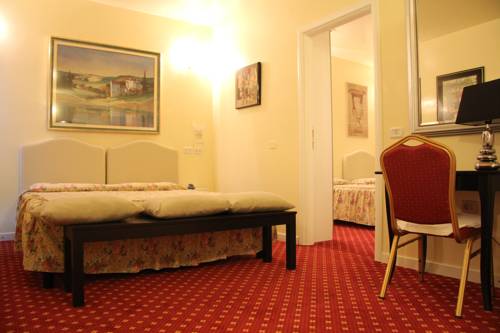 Imagen de la habitación del Hotel Europa Fiera Rho. Foto 12