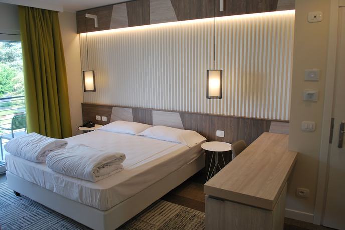 Imagen de la habitación del Hotel Europa, Garda. Foto 6