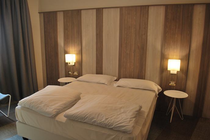 Imagen de la habitación del Hotel Europa, Garda. Foto 10