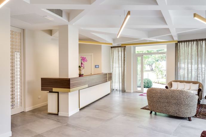 Imagen de los interiores del Hotel Europa, Garda. Foto 20