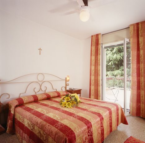 Imagen de la habitación del Hotel Europa, Garda. Foto 15
