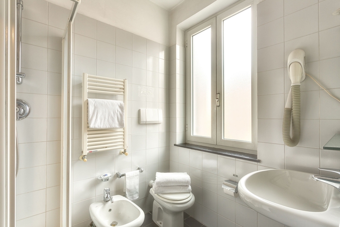 Imagen de la habitación del Hotel Europa, Génova. Foto 8