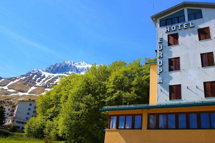Imagen de los exteriores del Hotel Europa Gran Sasso. Foto 8