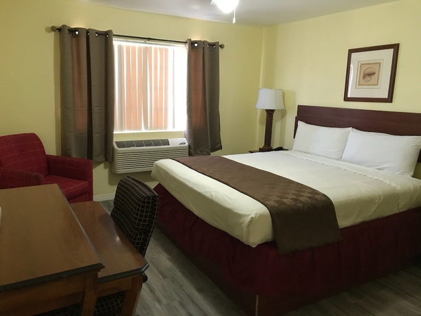 Imagen de la habitación del Hotel Europa Inn and Suites. Foto 8