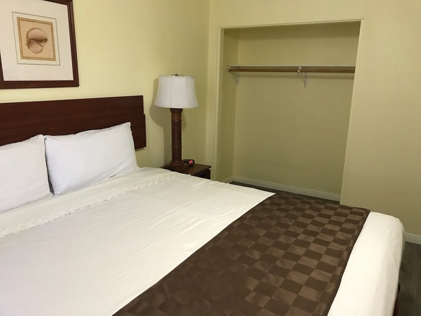 Imagen de la habitación del Hotel Europa Inn and Suites. Foto 14
