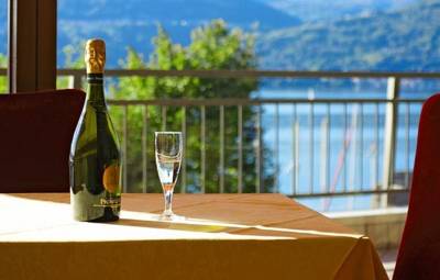 Imagen del bar/restaurante del Hotel Europa, Ispra. Foto 2