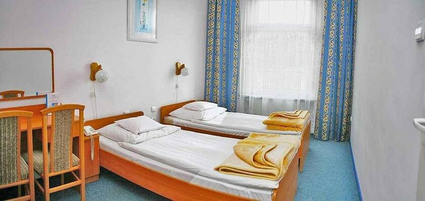 Imagen de la habitación del Hotel Europa, JELENIA G&Oacute;RA. Foto 20