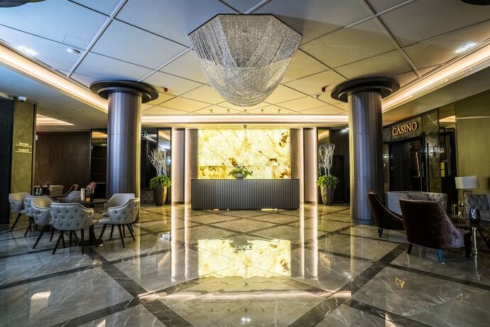 Imagen general del Hotel Europa Kom&aacute;rno. Foto 10