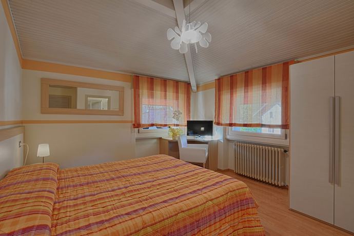 Imagen de la habitación del Hotel Europa, La Punta. Foto 6