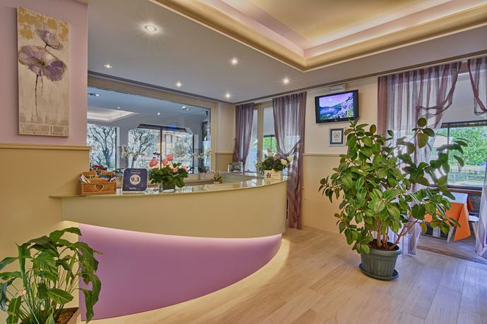 Imagen de los interiores del Hotel Europa, La Punta. Foto 19