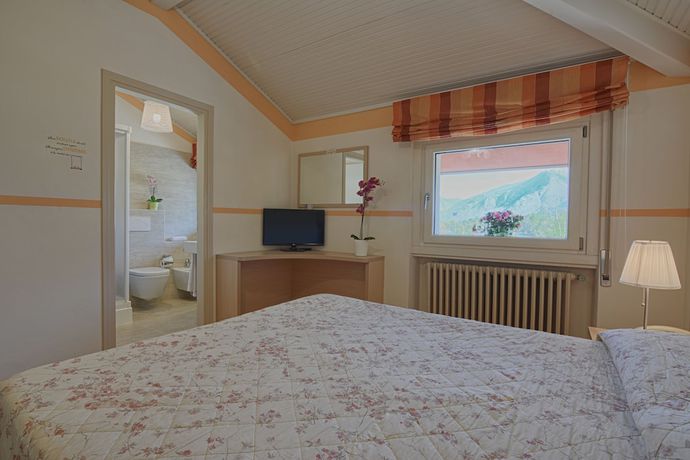 Imagen de la habitación del Hotel Europa, La Punta. Foto 16