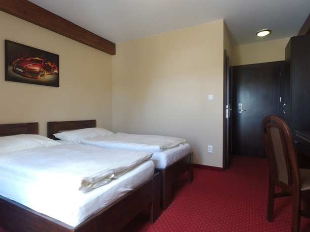 Imagen de la habitación del Hotel Europa, Liptovsky Mikulas. Foto 14