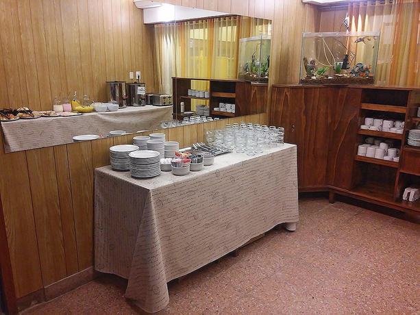 Imagen del bar/restaurante del Hotel Europa, Mar del Plata. Foto 2