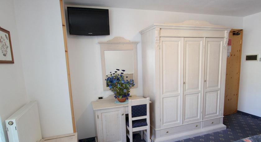 Imagen de la habitación del Hotel Europa, Molveno. Foto 13