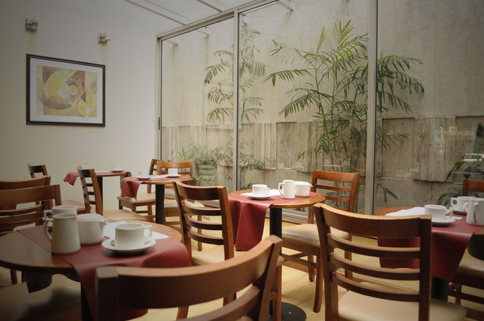 Imagen del bar/restaurante del Hotel Europa, Montevideo. Foto 4