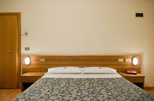 Imagen general del Hotel Europa, Mossini. Foto 4