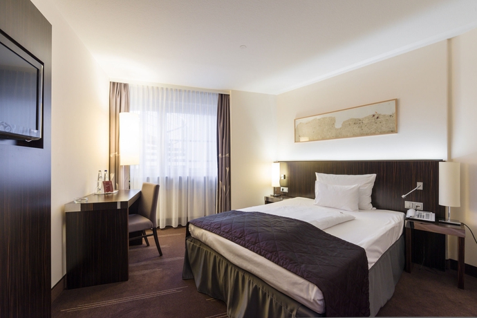 Imagen de la habitación del Hotel Europa, Munich. Foto 11