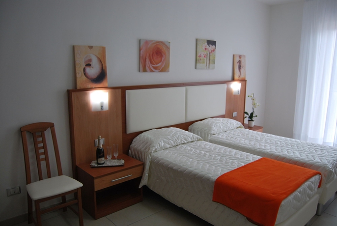 Imagen de la habitación del Hotel Europa, Nereto. Foto 8