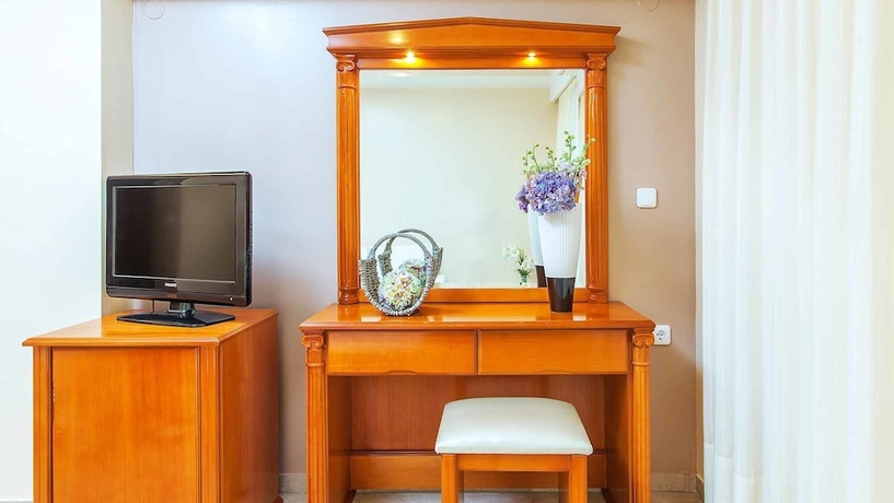 Imagen de la habitación del Hotel Europa, Olimpia. Foto 8