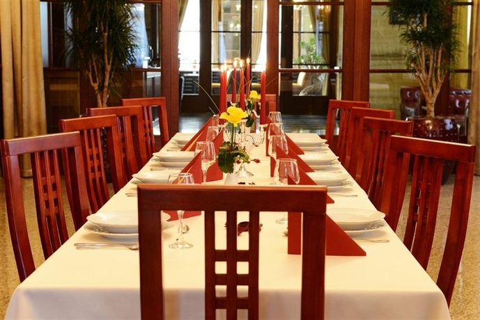 Imagen del bar/restaurante del Hotel Europa, POPRAD. Foto 2