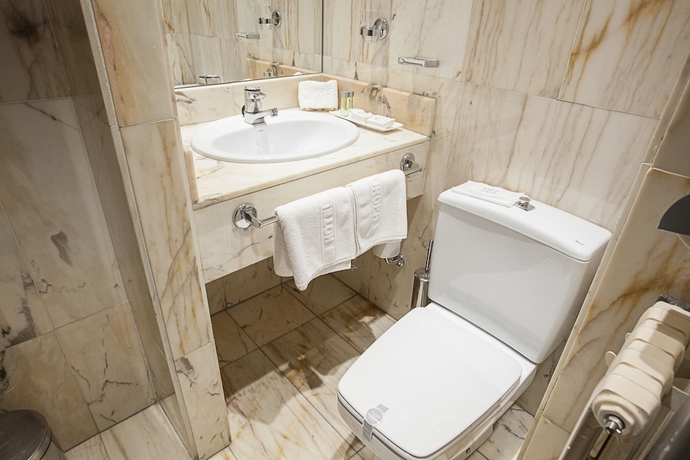 Imagen de la habitación del Hotel Europa, Pamplona. Foto 9