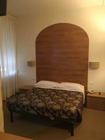 Imagen de la habitación del Hotel Europa Parking. Foto 8