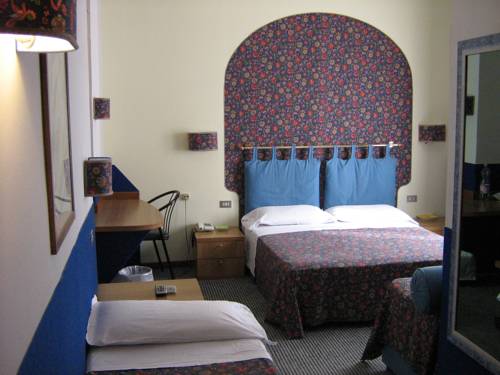 Imagen de la habitación del Hotel Europa Parking. Foto 11