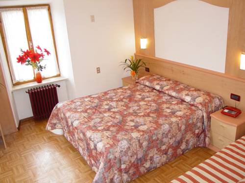 Imagen de la habitación del Hotel Europa, Peio. Foto 3