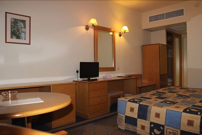 Imagen de la habitación del Hotel Europa Plaza. Foto 4