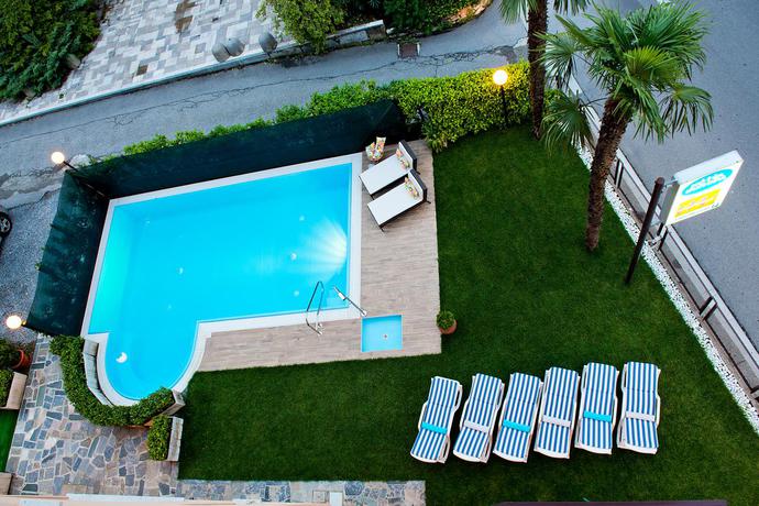 Imagen de la piscina del Hotel Europa, Porlezza. Foto 10