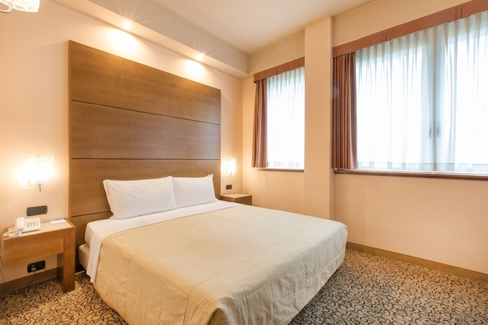 Imagen de la habitación del Hotel Europa, REGGIO EMILIA. Foto 7