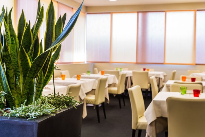 Imagen del bar/restaurante del Hotel Europa, REGGIO EMILIA. Foto 5