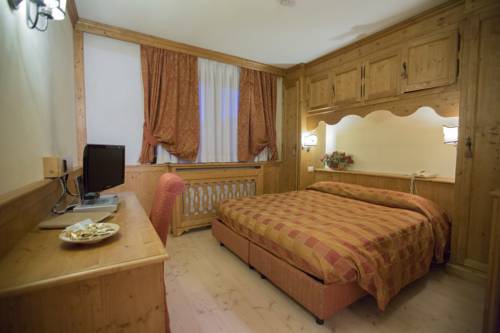 Imagen de la habitación del Hotel Europa Residence. Foto 3