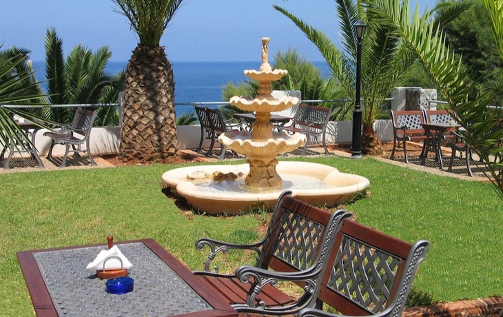Imagen de los exteriores del Hotel Europa Resort. Foto 15