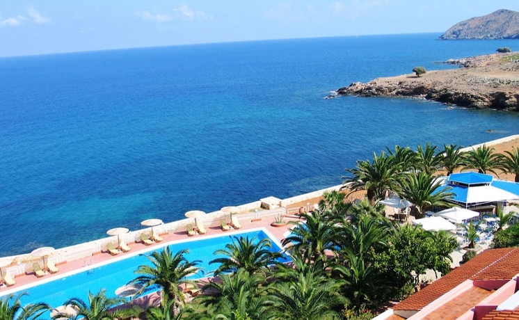 Imagen de los exteriores del Hotel Europa Resort. Foto 16