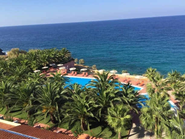 Imagen de los exteriores del Hotel Europa Resort. Foto 17