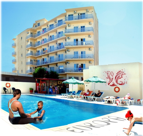 Imagen de los exteriores del Hotel Europa, Rodas Town. Foto 4